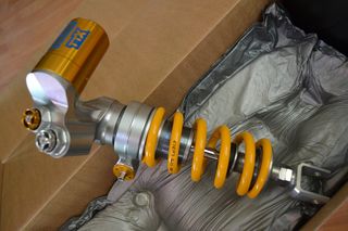 OHLINS TTX GSXR 1000-thumb-2