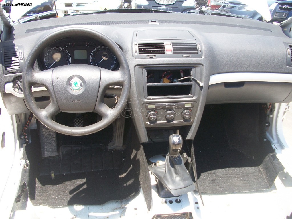 ΤΑΜΠΛΟ SKODA OCTAVIA 5