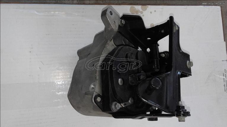 Βάση φίλτρου πετρελέου Ford Focus  AV6Q-9180-CA, AV6Q9180CA 