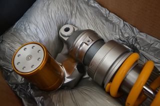 OHLINS TTX GP GSXR-1000 2009+-thumb-3