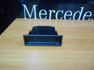 Mercedes Καινούργια Θήκη CD - CLK C208 - B67810048