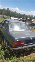 BMW 318 is E30 kai ε36-thumb-1