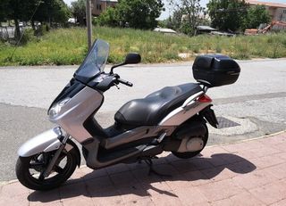 Yamaha Χ-ΜΑΧ 250 διάφορα ανταλλακτικά πωλούνται