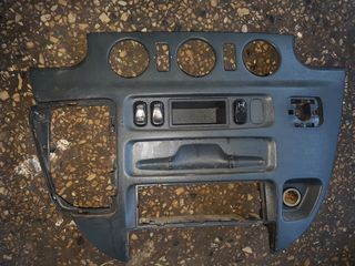 ΚΕΝΤΡΙΚΗ ΚΟΝΣΟΛΑ -ΚΑΛΟΡΙΦΕΡ ΑΠΟ MERCEDES BENZ SPRINTER CDI 2000-2006 ΣΕ ΑΡΙΣΤΗ ΚΑΤΑΣΤΑΣΗ