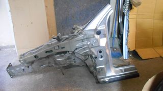 Vardakas Sotiris car parts(Ford Focus aristeros  komatti 1999-2004)