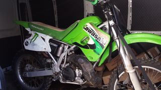 Kawasaki kdx250 για ανταλλακτικα