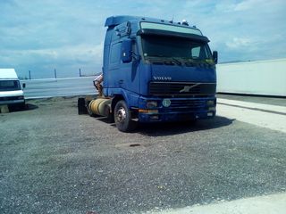Volvo 1998-thumb-1
