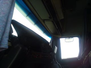 Volvo 1998-thumb-11