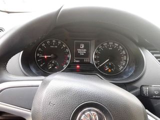 Skoda 2013 OCTAVIA 1.6 TDI TAXI -thumb-4