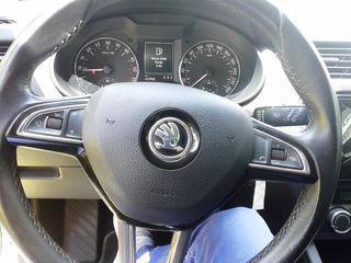 Skoda 2013 OCTAVIA 1.6TDI-thumb-4