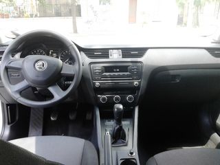 Skoda 2013 OCTAVIA 1.6 TDI TAXI -thumb-8
