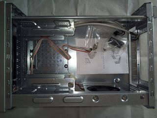Case A-itx-203 (MINI ITX)-thumb-9