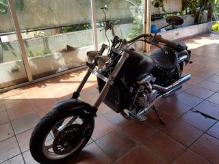Honda VF 750 1998 MAGNA-thumb-2