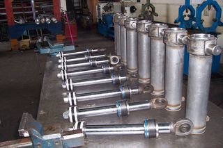 Κατασκευή Υδραυλικών Κυλίνδρων(Μπουκάλες)Δομικών-Ανυψωτικών-Γεωργικών μηχανημάτων