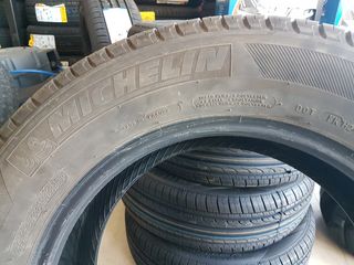 235/65/17 MICHELIN LATITUDE TOUR HP 235/65R17-thumb-2