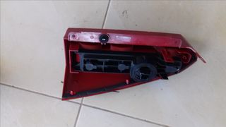Φαναρι πισω αριστερο για  Ford Focus1998-2004 (St.W)-thumb-1