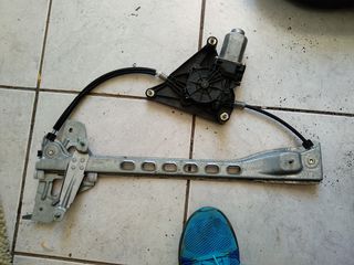 Toyota aygo αριστερός γρύλος μοτερ