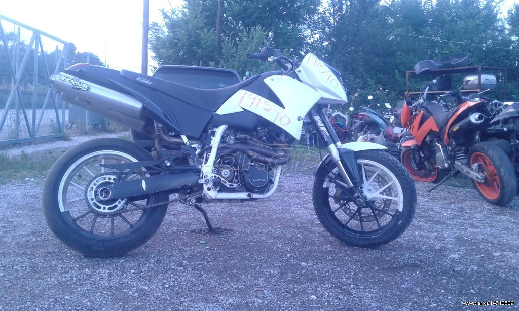 KTM DUKE 640 LC4