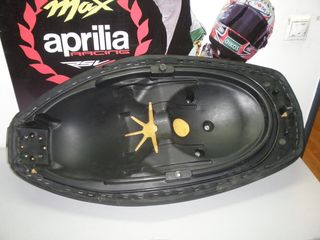 ΣΕΛΑ ΓΝΗΣΙΑ ΓΙΑ APRILIA ATLANTIC 250-300-thumb-2