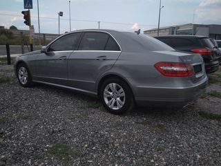 Mercedes-Benz E 300 2013 F1 -thumb-1