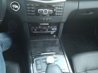 Mercedes-Benz E 300 2013 F1 -thumb-5
