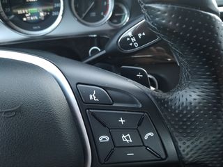 Mercedes-Benz E 300 2013 F1 -thumb-8