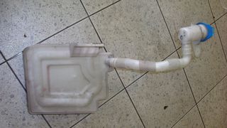 ΔΟΧΕΙΟ ΝΕΡΟΥ ΥΑΛΟΚΑΘΑΡΙΣΤΗΡΩΝ    GOLF   6  