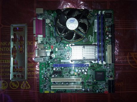 Intel dg41tx(socket 775-ddr3 Intel G41)/  E5700 3.00ghz