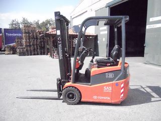 Toyota 2010 7FBEST13-thumb-3