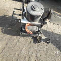 ΜΟΝΑΔΑ ABS HYUNDAI i30-thumb-1