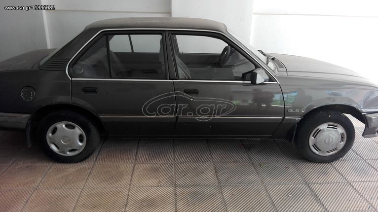 Opel Ascona '85