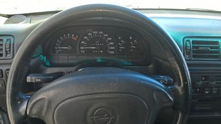 Opel Vectra 1995 CDX-thumb-4
