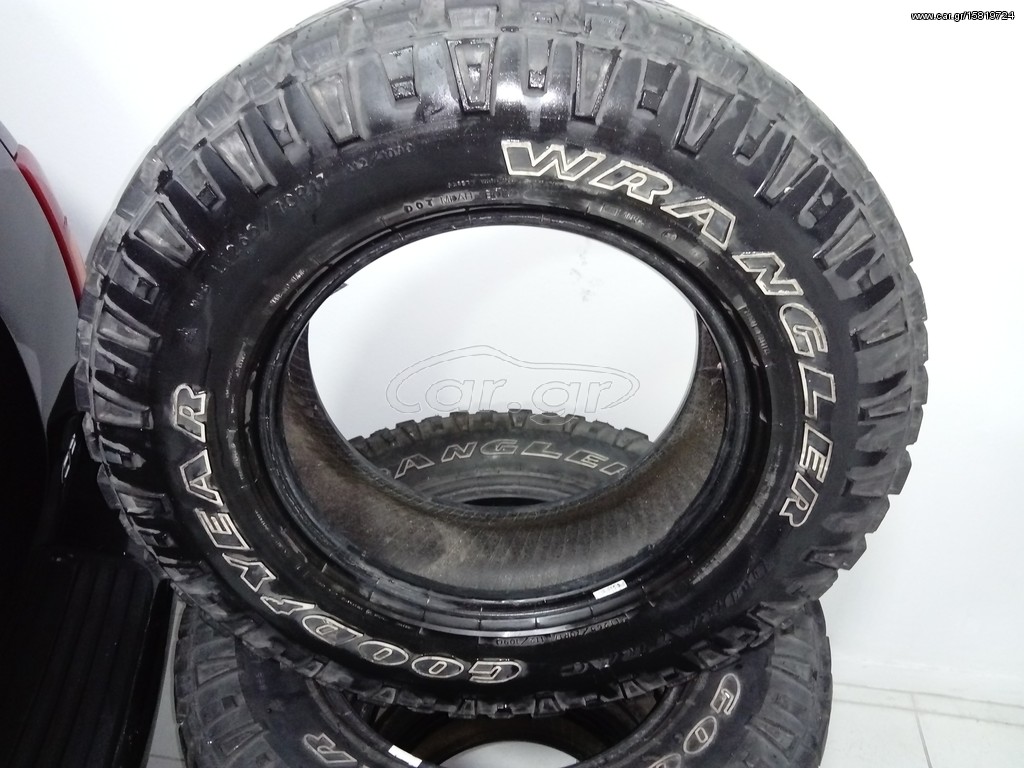 GOODYEAR WRANGLER 265/70/17