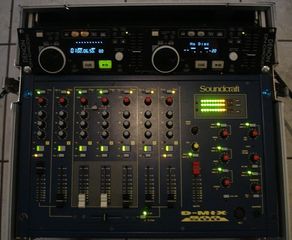 2πλο Cd Player με το Flight Case-thumb-1