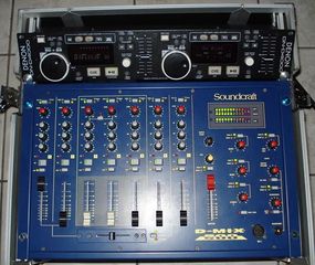 2πλο Cd Player με το Flight Case-thumb-5