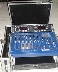 2πλο Cd Player με το Flight Case-thumb-8