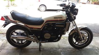 Honda 1988 VF SABRE 750-thumb-4