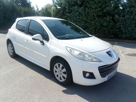 Peugeot 207 '11 207 CC 1.4 95Hp