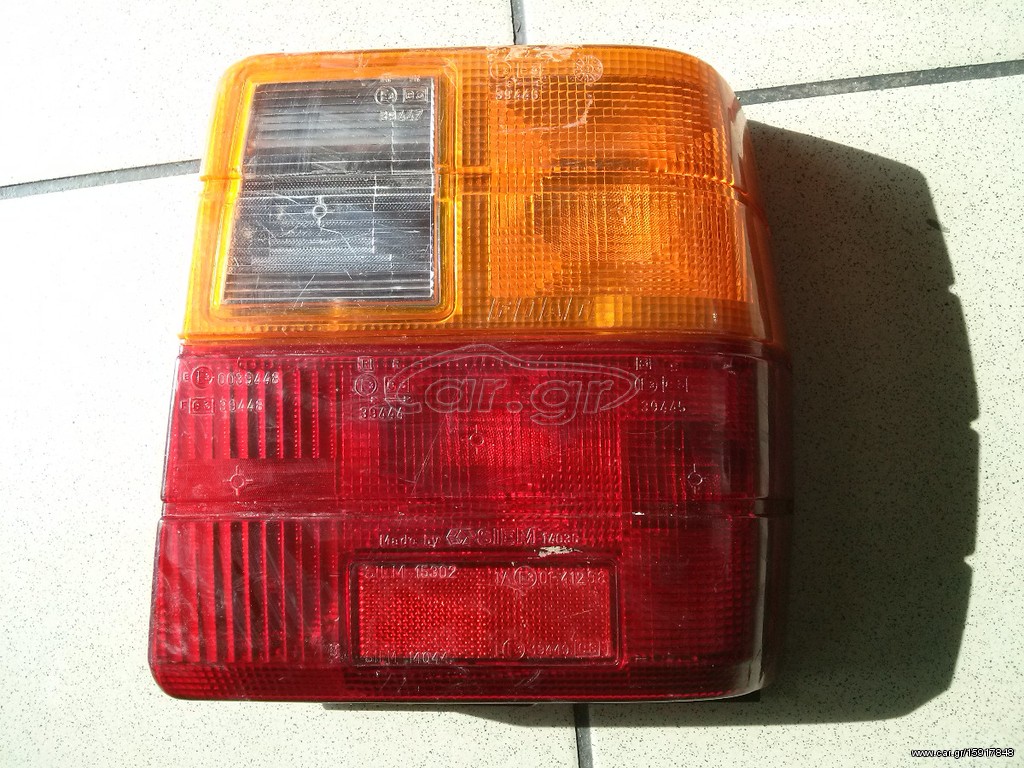 ΦΑΝΑΡΙ ΠΙΣΩ (R) FIAT UNO 83-89
