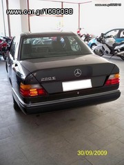 Mercedes-Benz E 200 1990 1990-thumb-2