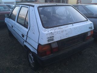Skoda Favorit 136L-thumb-3