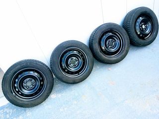 ΧΕΙΜΕΡΙΝΑ ΖΑΝΤΟΛΑΣΤΙΧΑ 185/60/15 GIA ΤΟΥΟΤΑ YARIS ΣΕ ΑΡΙΣΤΗ ΚΑΤΑΣΤΑΣΗ !!!