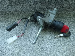 YAMAHA X MAX 250  2005-2006-thumb-2