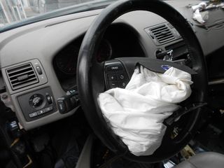 VOLVO S40 ΜΟΝΤΕΛΟ ΤΟΥ 2003-2008!!! ΠΕΡΙΛΑΜΒΑΝΕΙ ΓΙΑ ΑΝΤΑΛΛΑΚΤΙΚΑ ΜΟΤΕΡ( B418), ΣΑΖΜΑΝ ΚΑΙ ΠΟΡΤΕΣ ....-thumb-7