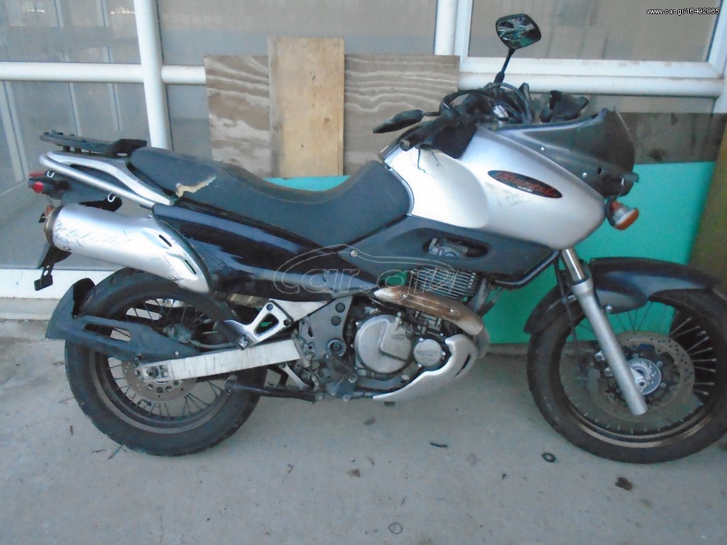 SUZUKI FREEWIND 650