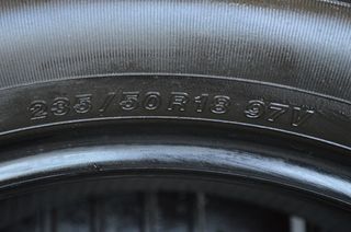235/50/18 YOKOHAMA C DRIVE 2 -thumb-5