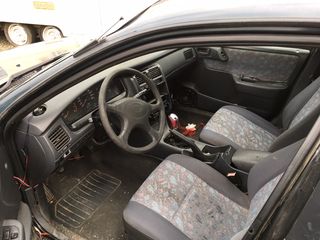 Toyota Carina E / CORONA -thumb-2