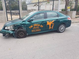 PEUGEOT 301 1600TDI-thumb-4