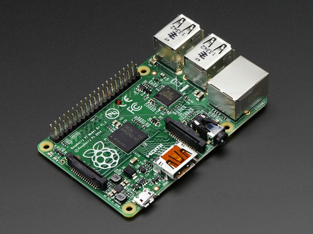 Raspberry Pi Project Board Model B+ 512MB RAM Broadcom BCM2835 HDMI / 4x USB 2 / RCA Linux