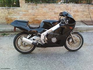 Honda CBR 400 1990